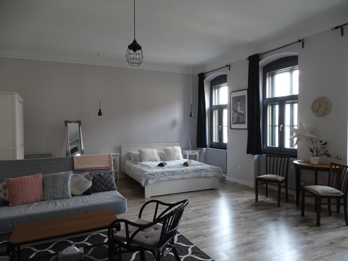 Ovaros Apartman Veszprém Εξωτερικό φωτογραφία