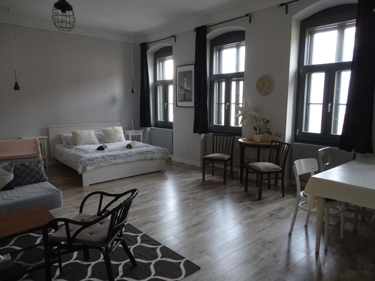 Ovaros Apartman Veszprém Εξωτερικό φωτογραφία