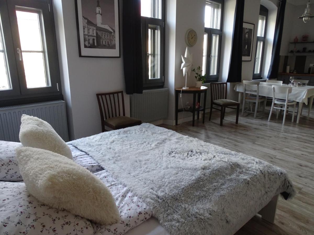 Ovaros Apartman Veszprém Εξωτερικό φωτογραφία
