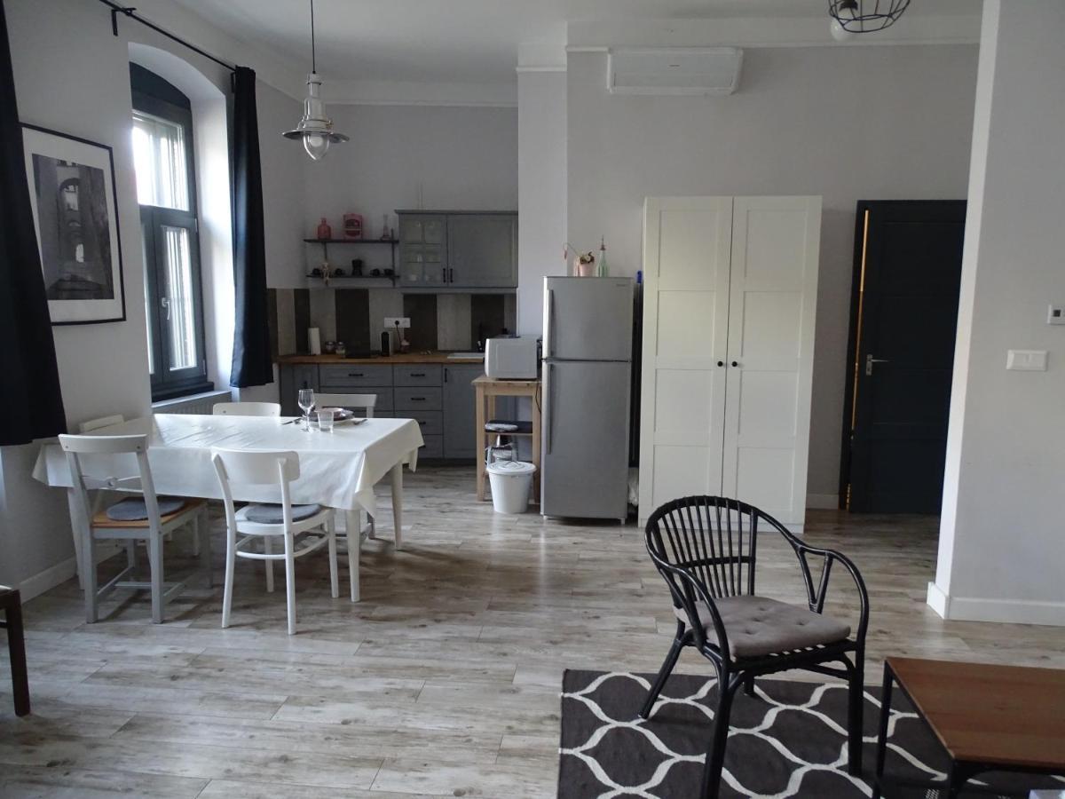Ovaros Apartman Veszprém Εξωτερικό φωτογραφία