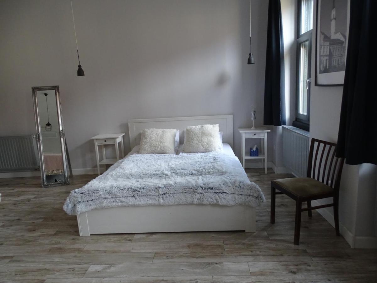 Ovaros Apartman Veszprém Εξωτερικό φωτογραφία