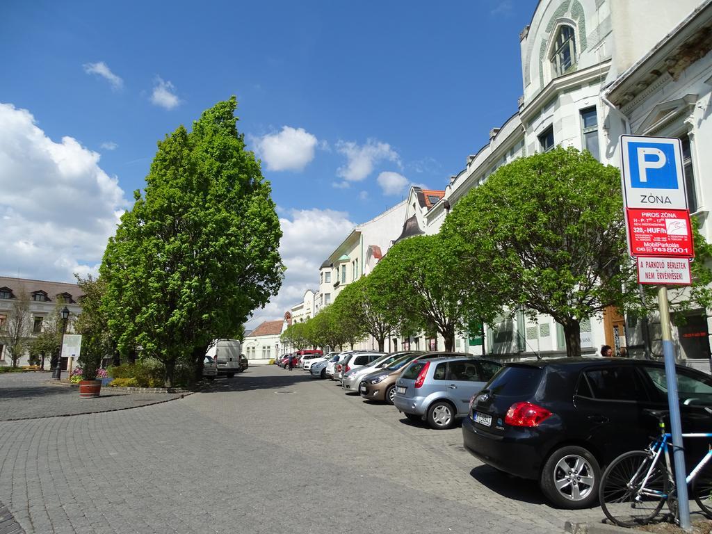 Ovaros Apartman Veszprém Εξωτερικό φωτογραφία