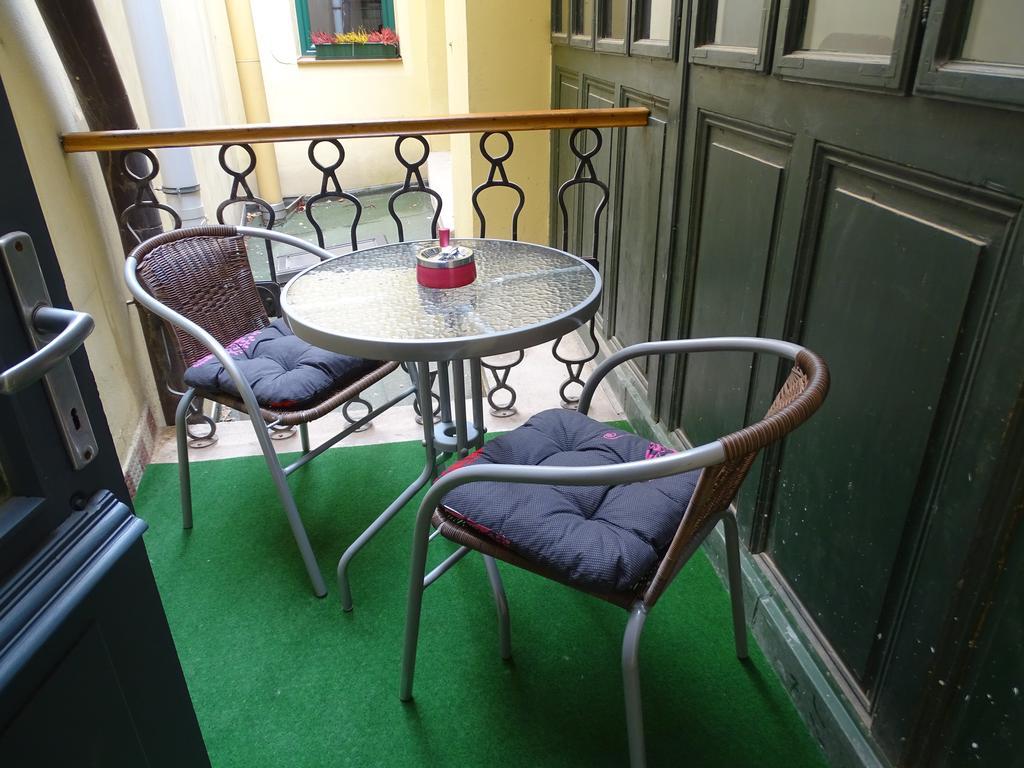 Ovaros Apartman Veszprém Εξωτερικό φωτογραφία